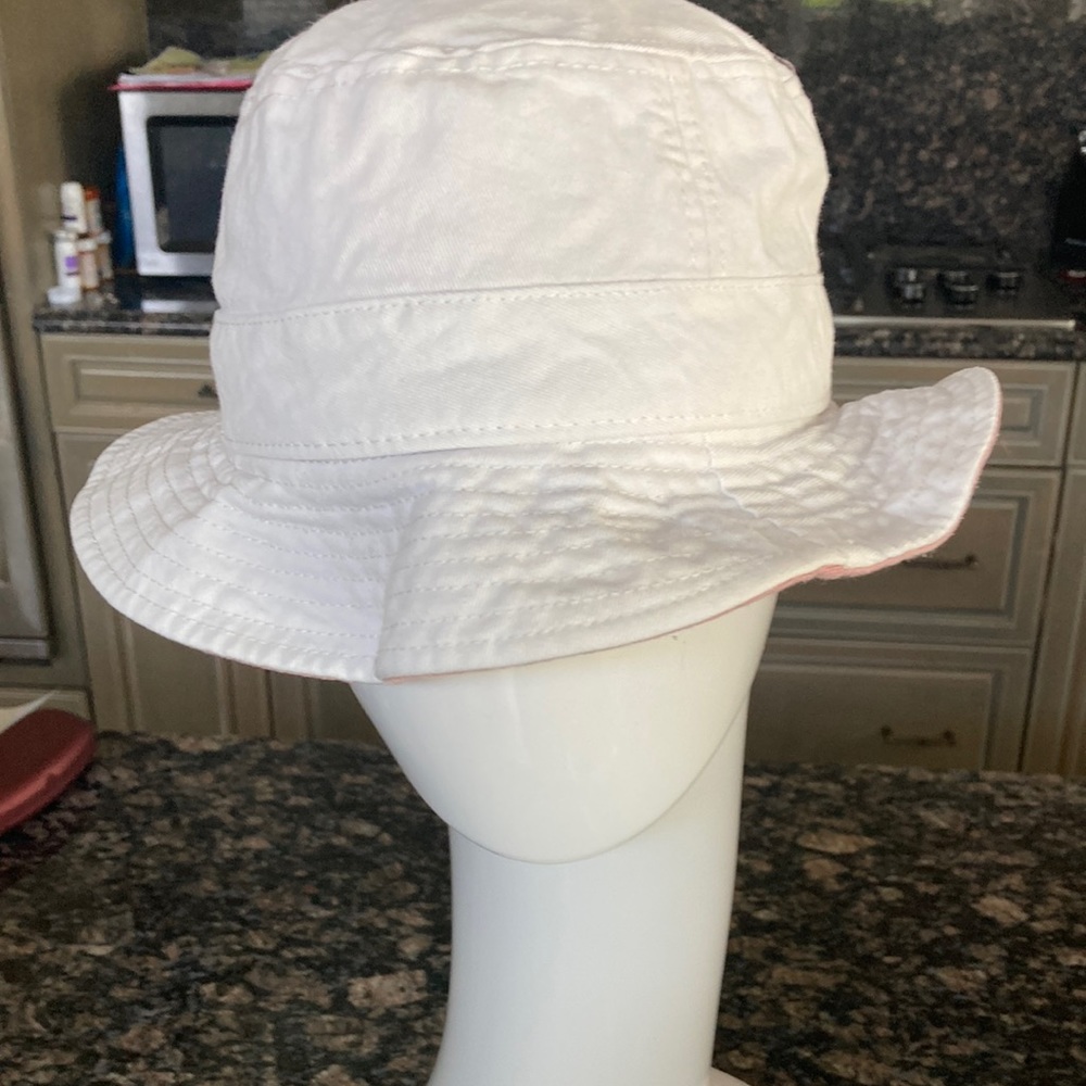 CREWCUTS GIRLS BUCKET HAT SIZE M-L